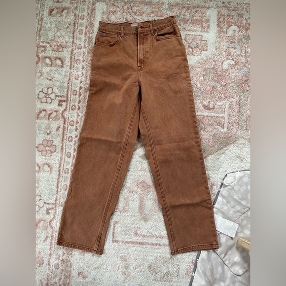 Everlane—The Way High Jean in Rich Earth ✨ - Picture 8 of 9